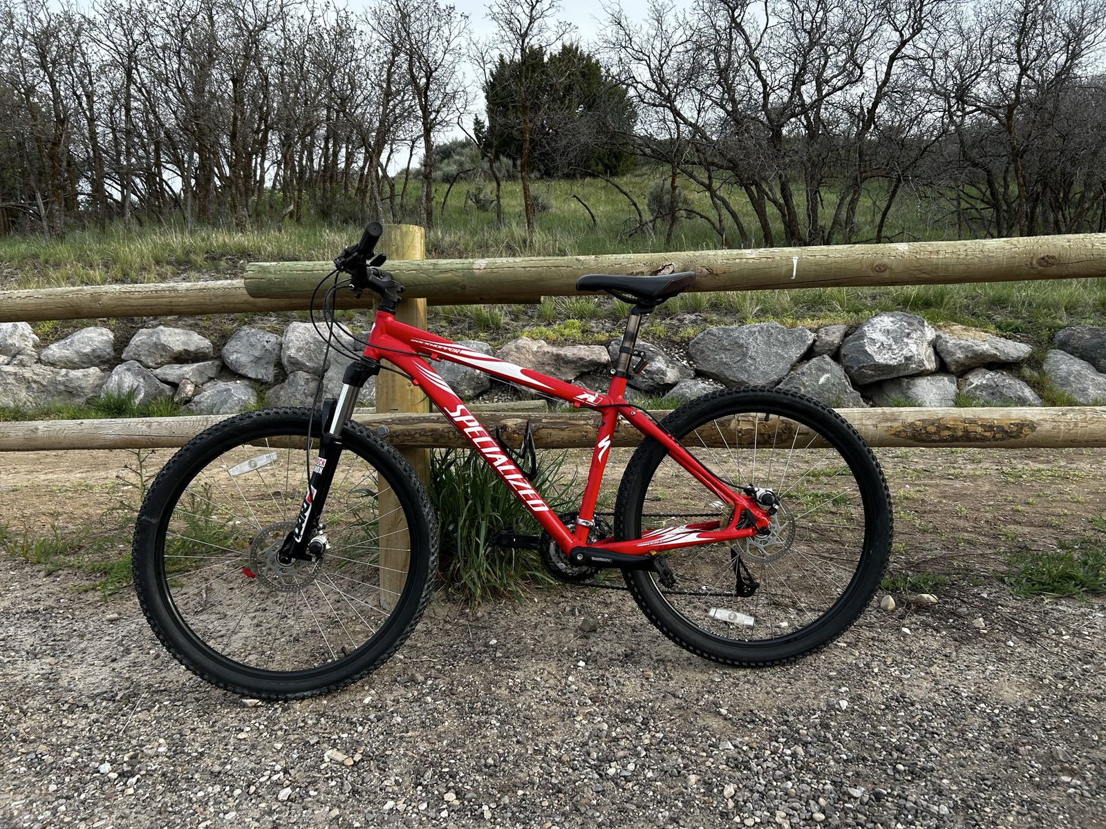 Specialized Hardtail - Disc Brakes - Size = Medium