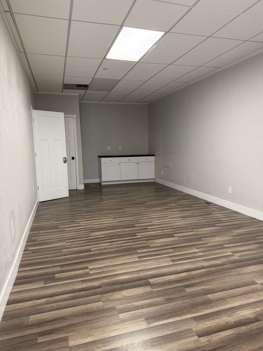 Main Level Individual Office in Union Square. Great Location