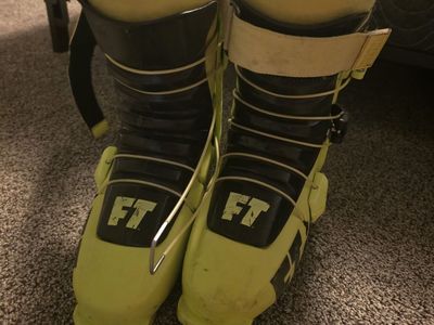 Full Tilt FT Ski Boots - Bright Yellow/Black, Used - Great for intermediate to advanced skiers