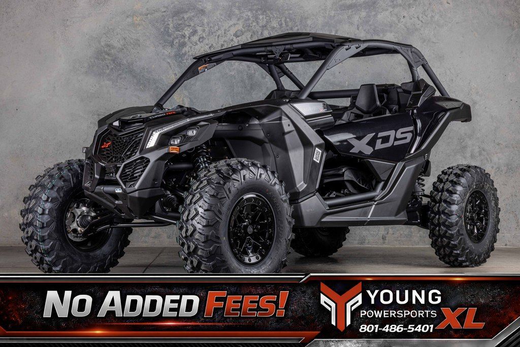 2026 Can-Am® Maverick X3 X ds Turbo RR Triple Black_7.6 in.