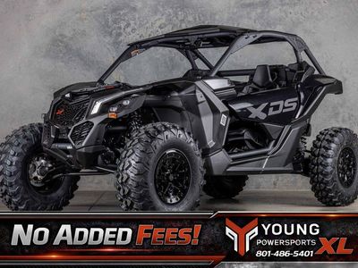 2026 Can-Am® Maverick X3 X ds Turbo RR Triple Black_7.6 in.