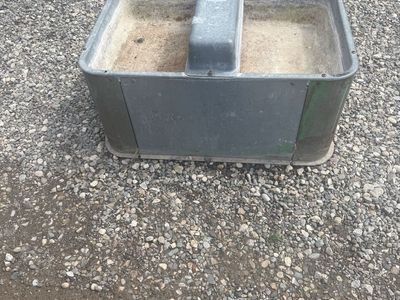 Automatic stock water