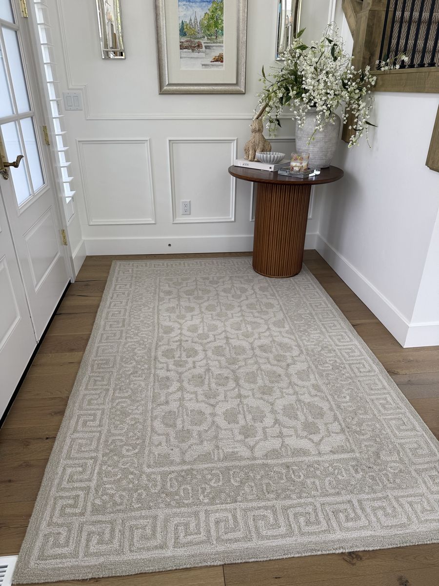 Pottery Barn 5x8, 100% Wool Rug