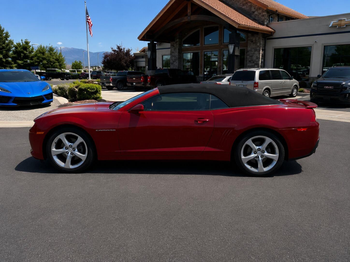 Main image 3
