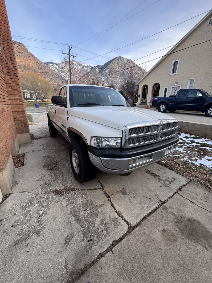 1998 Dodge Ram 1500 Laramie SLT
