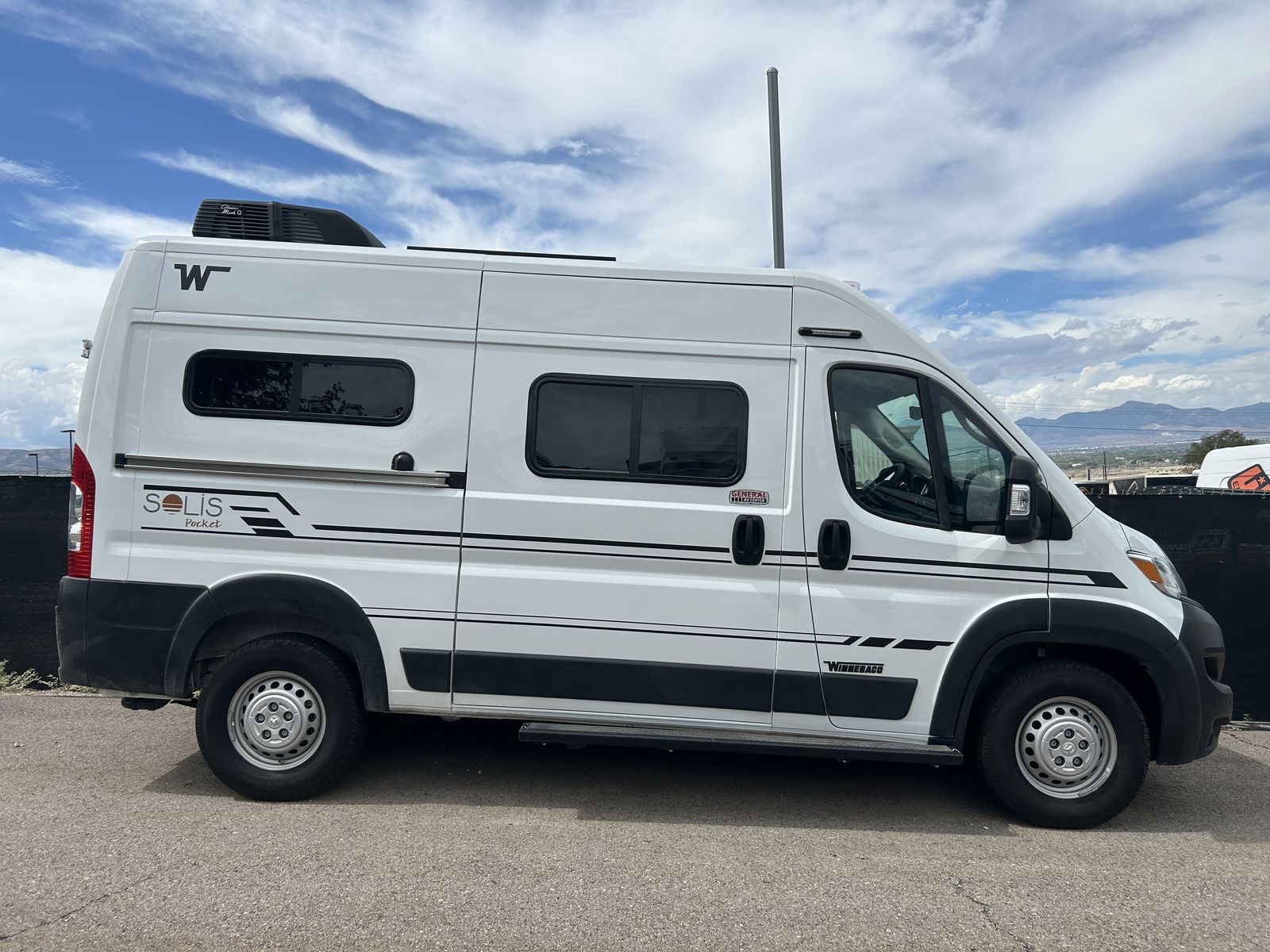 2027 WINNEBAGO SOLIS POCKET 36A