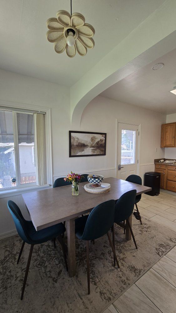 2 Bed/1 Bath Home for Rent - Centeral Location