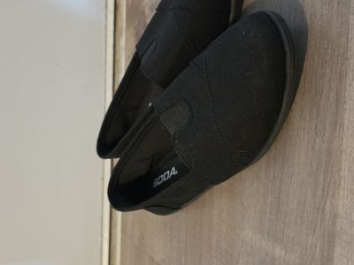 Canvas Slip On Flats - size 7