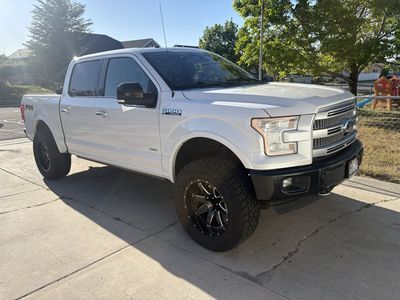 2017 Ford F-150 Platinum 4x4 – Fully Loaded