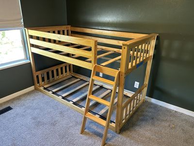 Kids bunk bed