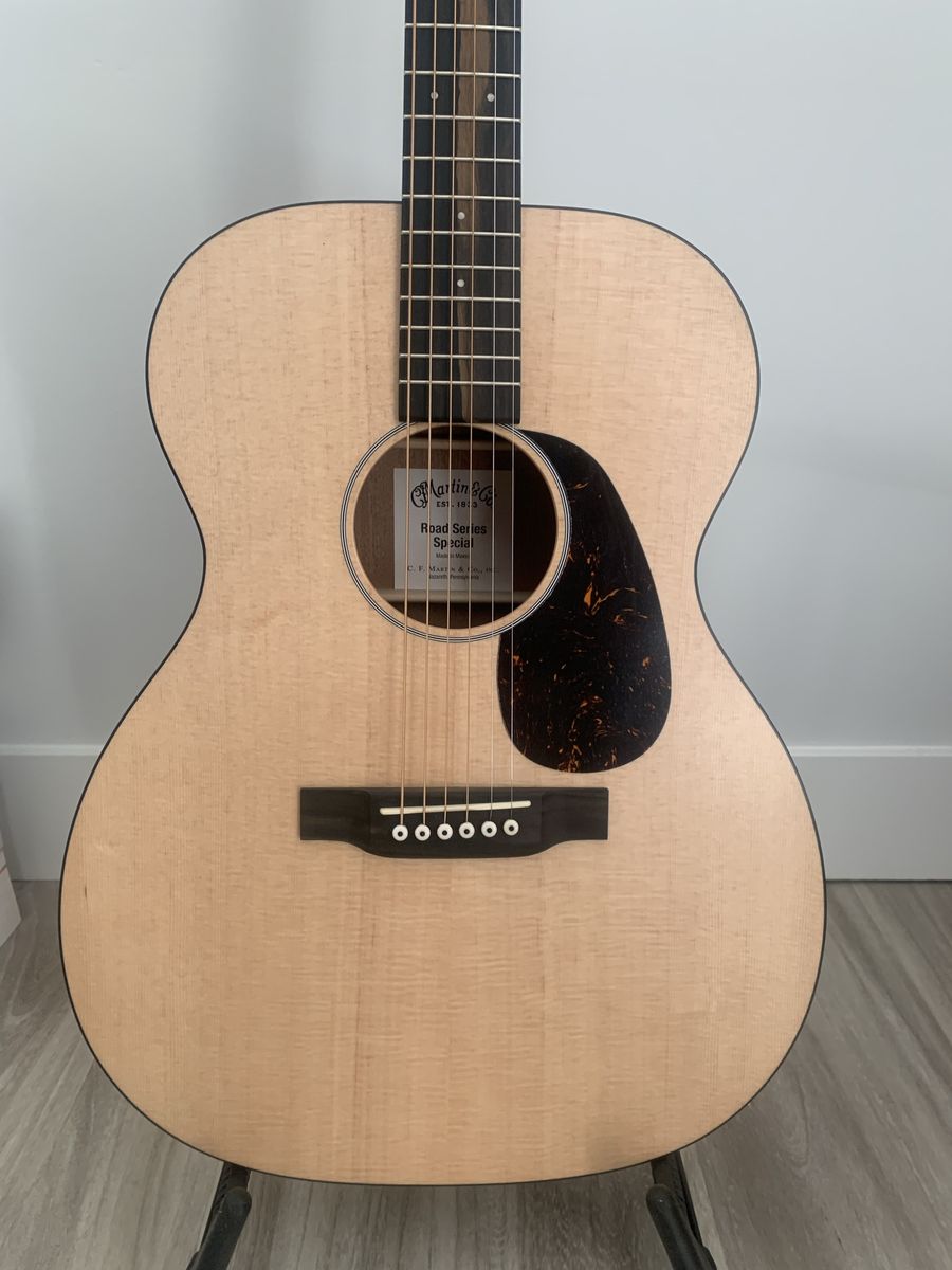 Martin 000 All Wood GC Exclusive - Road Series Special Acoustic Guitar