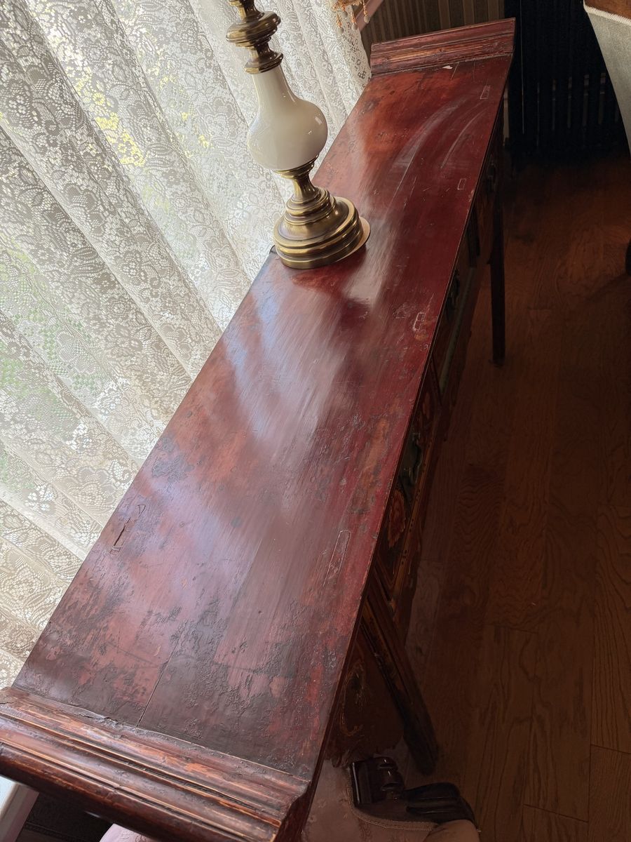 Main image 10