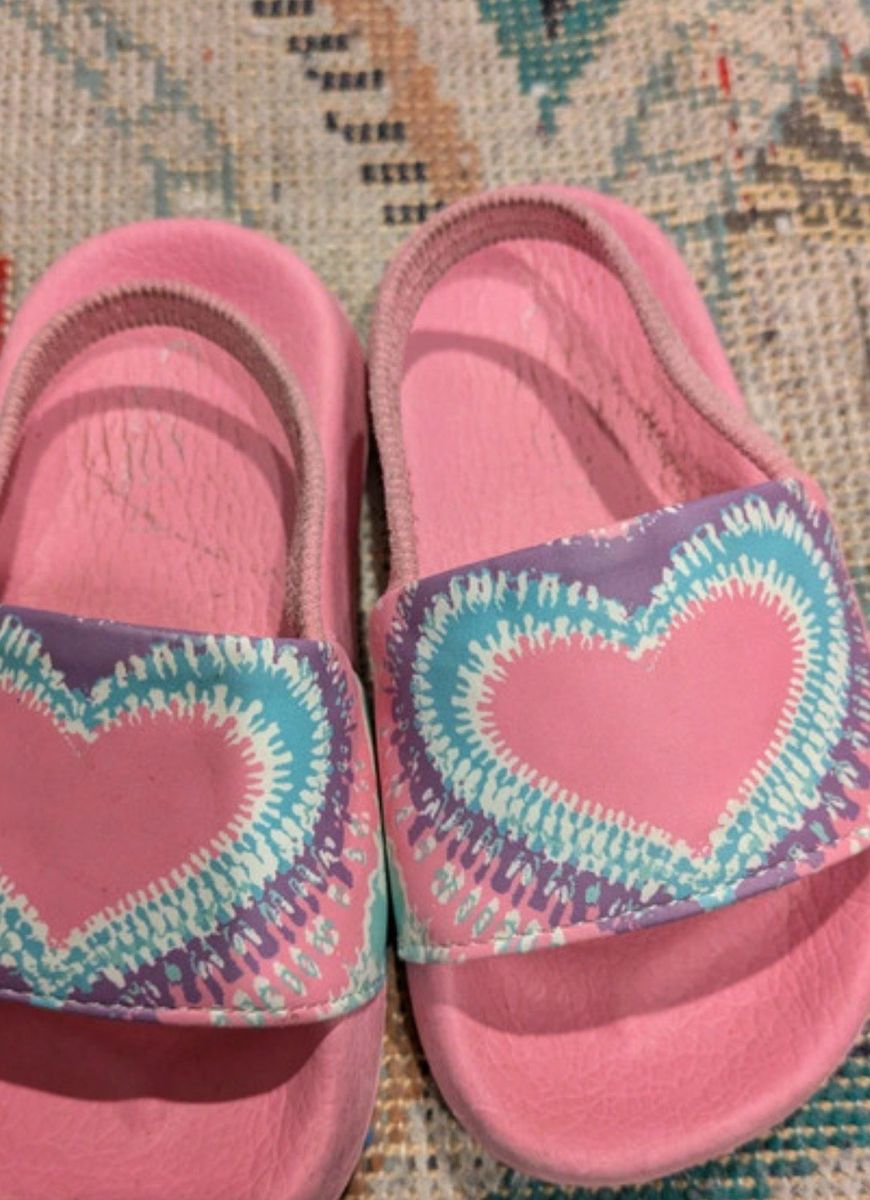 Toddler Pink Heart Slide Sandals – Size 6/7