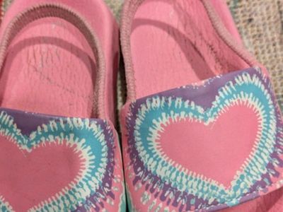 Toddler Pink Heart Slide Sandals – Size 6/7