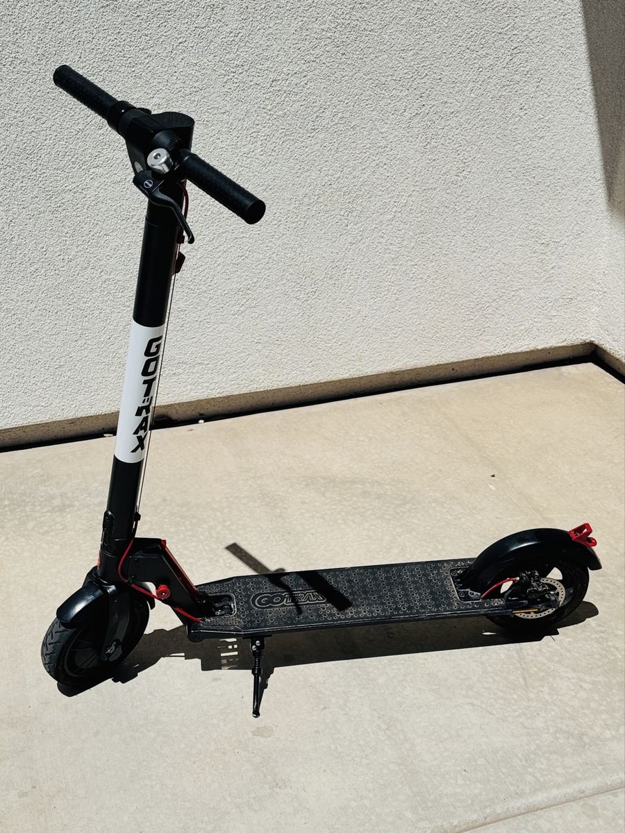 GOTRAX GXL V2 Electric Scooter