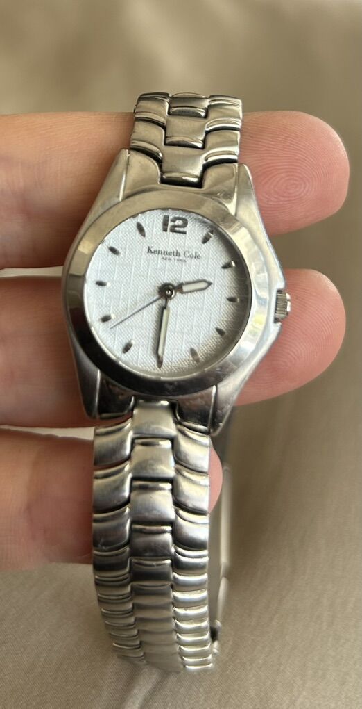 Kenneth Cole Women's Watch KC4329 Silver tone