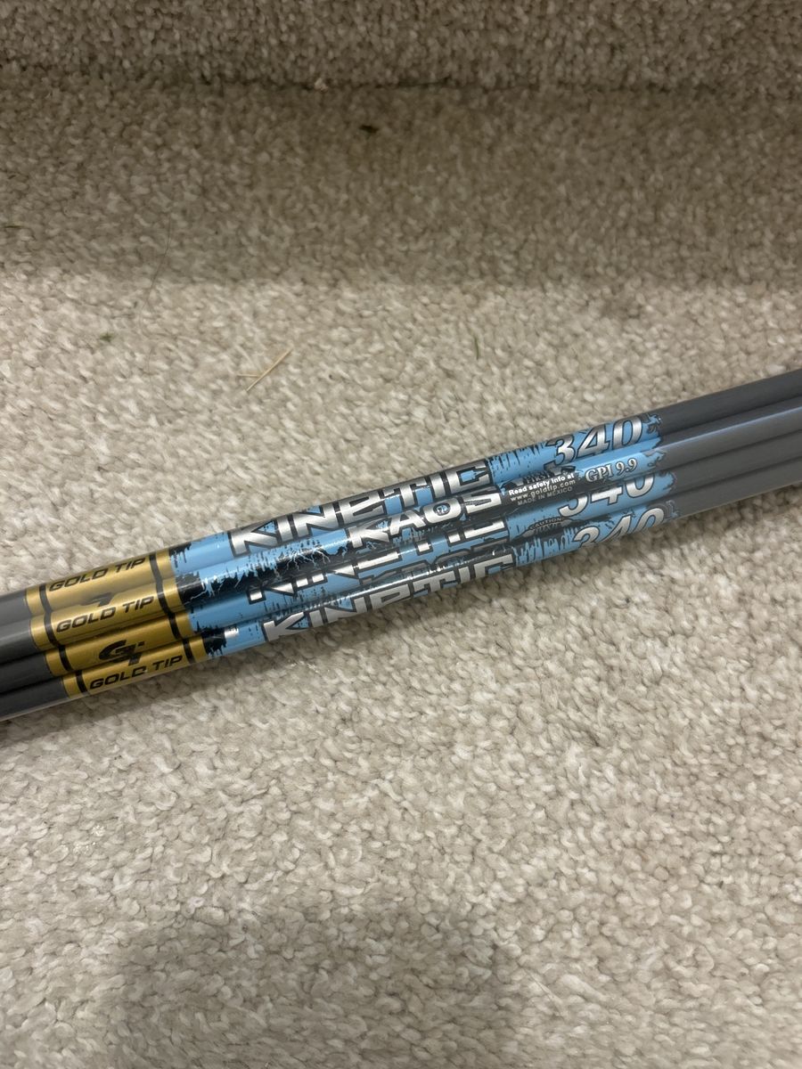Gold Tip Kinetic Pierce 340 GPI 9.9 Gold Tip Arrows Dozen Carbon, New