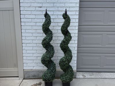 Set of 2 Artificial Boxwood Spiral Topiary Trees in Black Planters