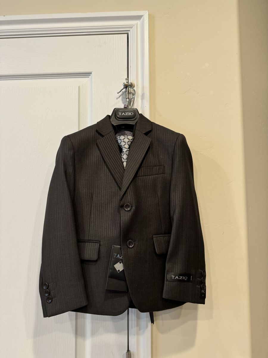 Tazio boy's 4 piece Suit-charcoal -Size 5-6 Years