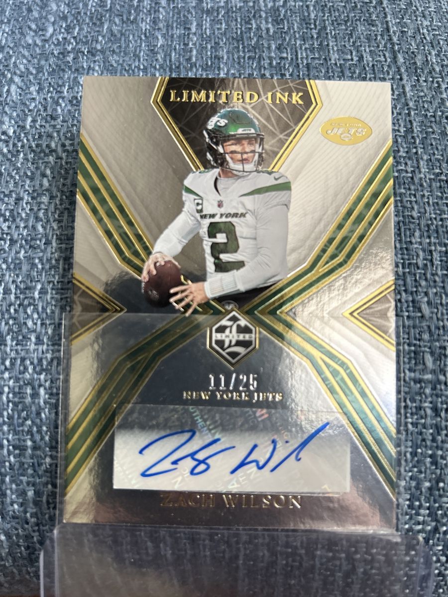 Zach Wilson 2021 Panini Limited Ink New York Jets Auto Card 11/25, Rookie Season Auto Football ( His BYU Jersey Number #11)