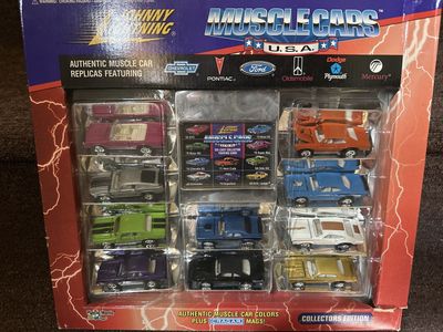 Johnny lighting muscle cars