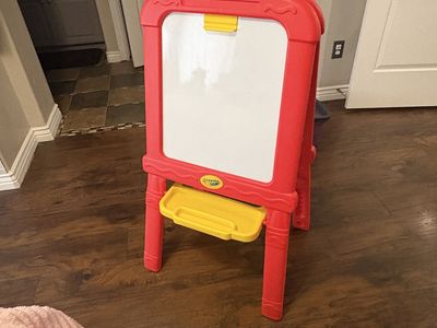 Crayola Art Easel