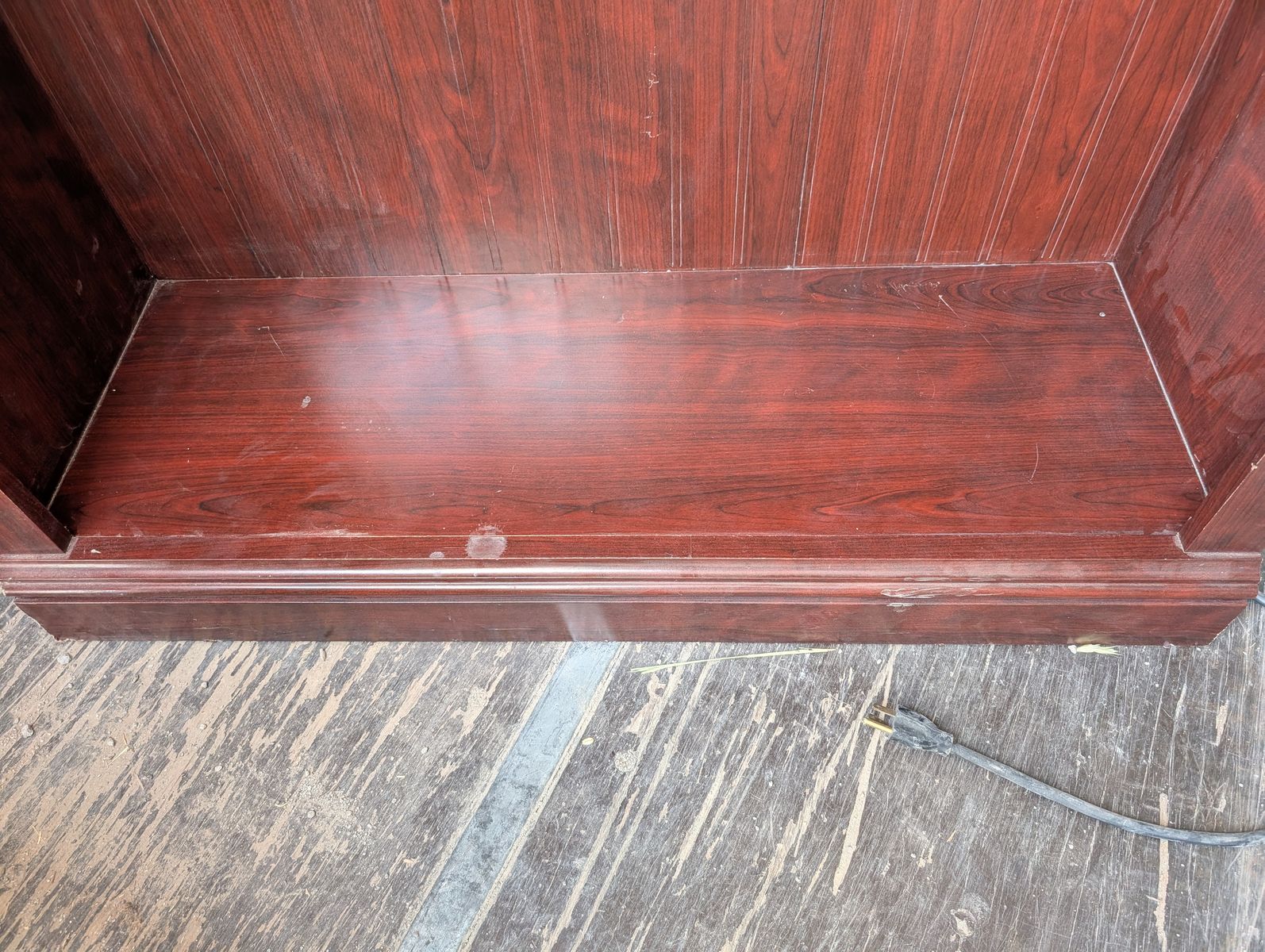 Main image 7