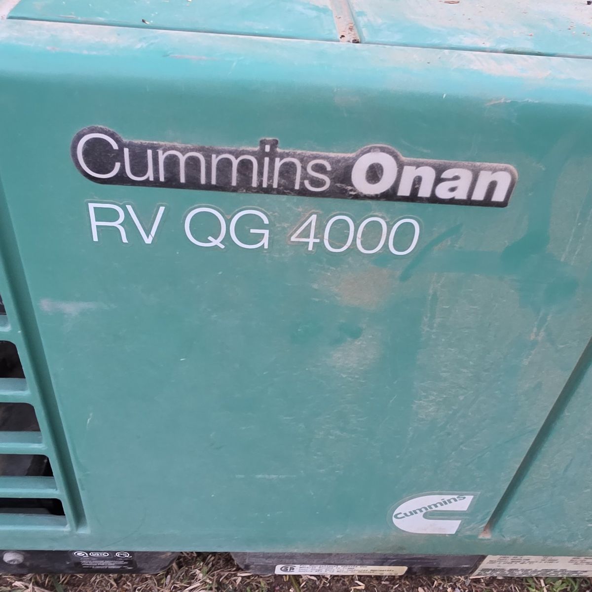 Cummins Onan RV QG 4000 Generator