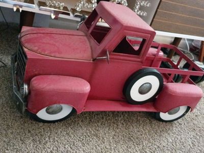 Steel truck 27inch long 14inch long