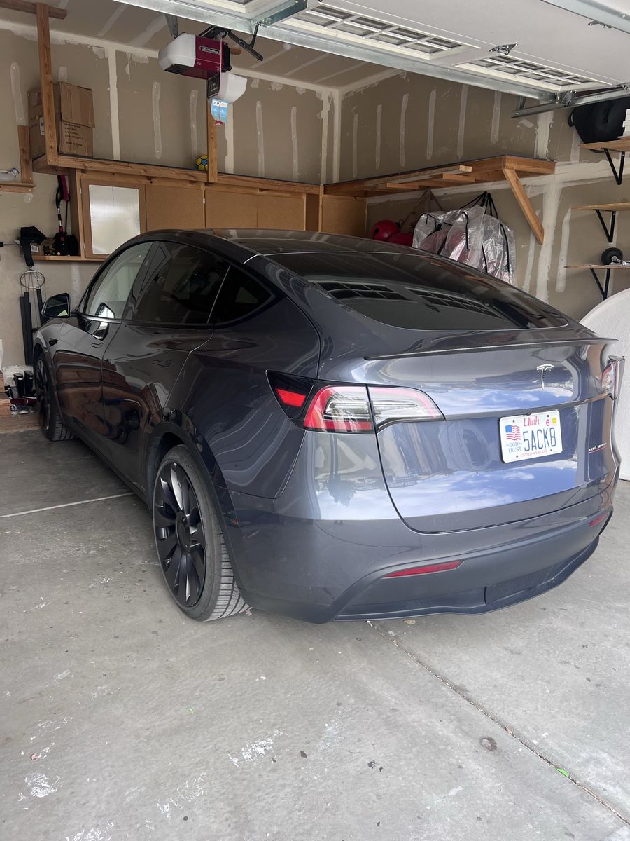 2023 Tesla Model Y Performance