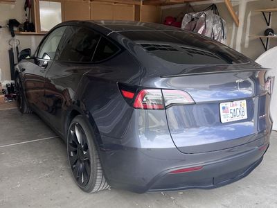 2023 Tesla Model Y Performance
