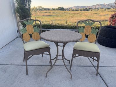 pineapple woven outdoor set