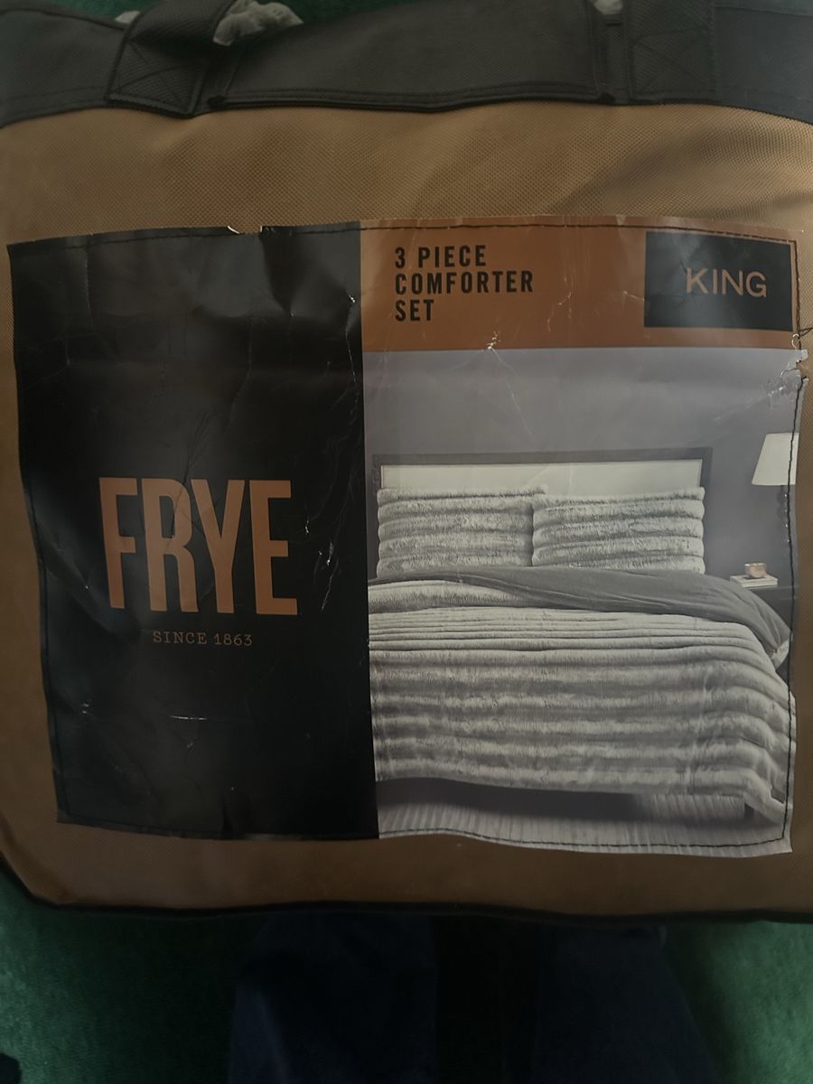 FRYE 3-Piece Faux Fur Comforter Set - King Size, Grey