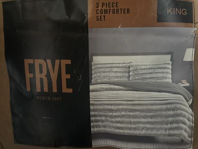 FRYE 3-Piece Faux Fur Comforter Set - King Size, Grey
