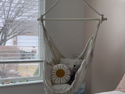 Hanging Hammock Chair - Off-White Macrame Fringe