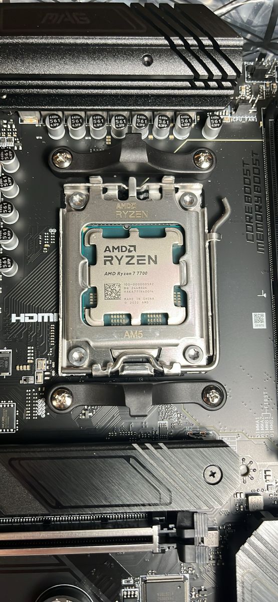 Main image 3