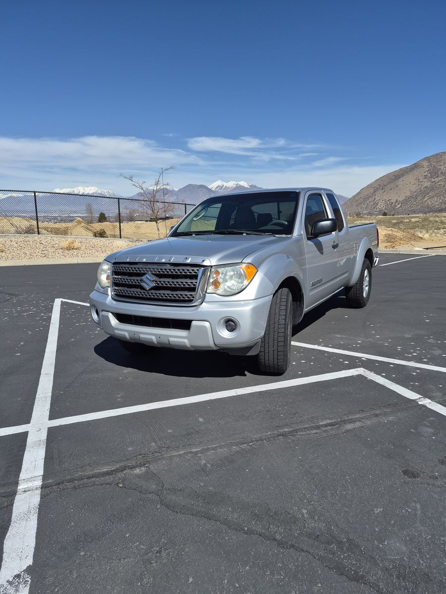 2009 Suzuki Equator Premium