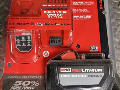 Milwaukee M18 HD12.0 Battery Pack w/ Rapid Charger
