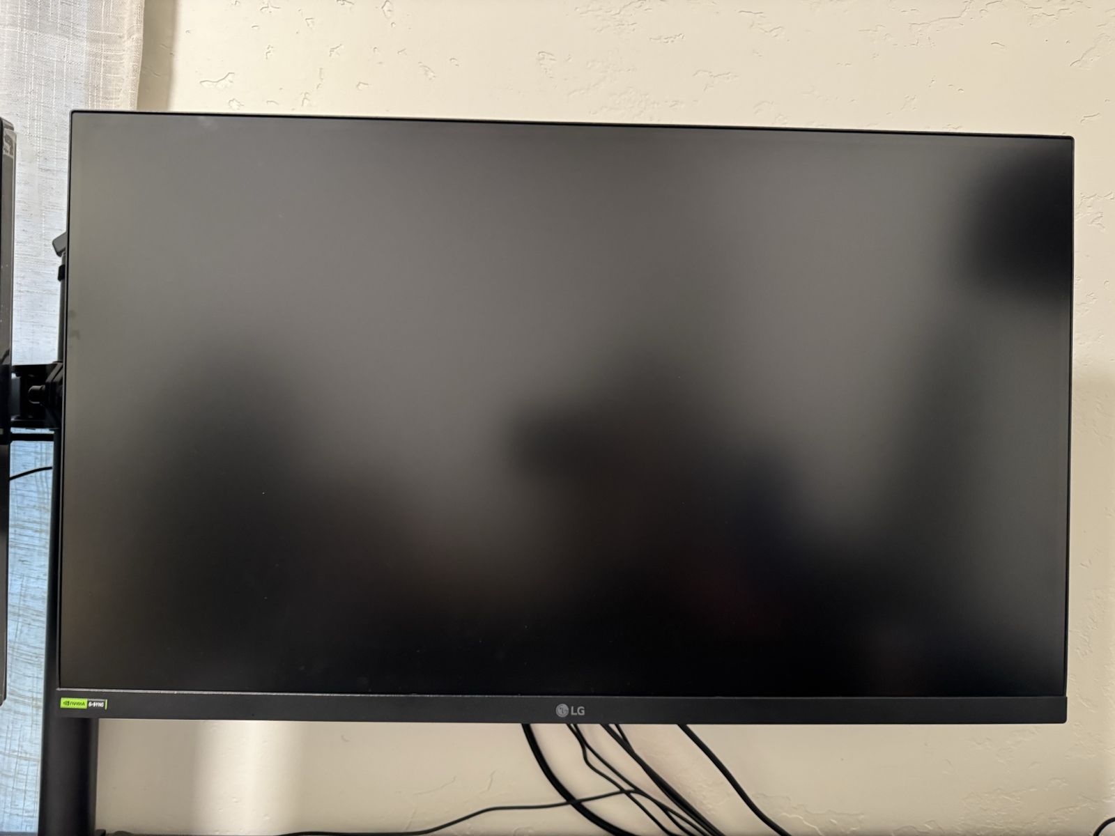 Dell XPS 8960 desktop, W/2 LG 1440P monitors
