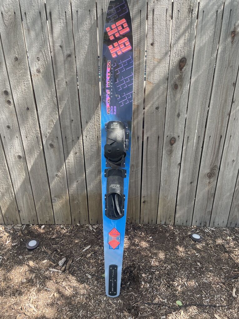 Ho Ho Magnum Competition, 8.9 Slalom