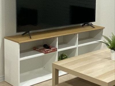Tv stand - pristine condition
