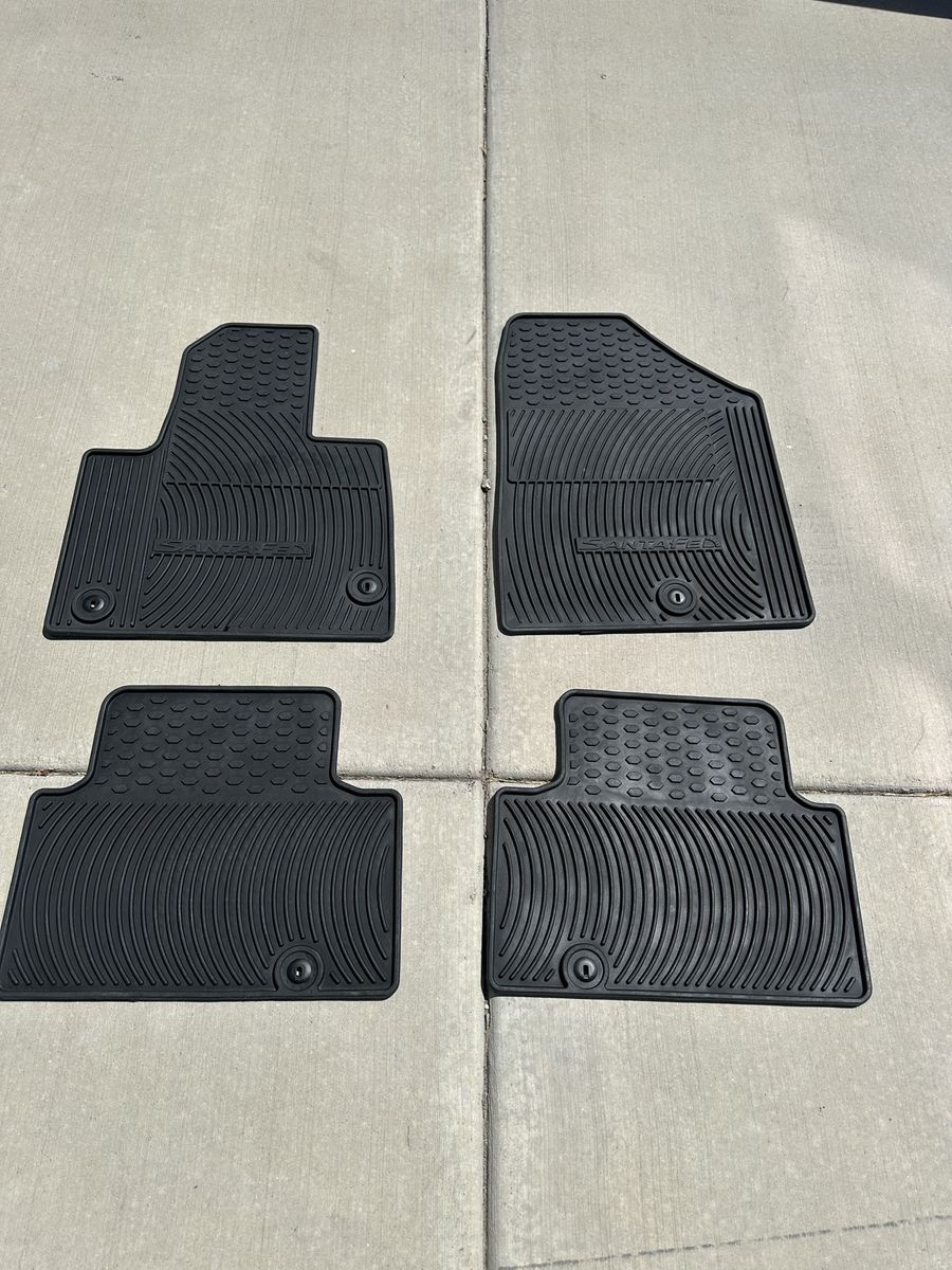 Hyundai Santa Fe 2013-2018 OEM All-Weather Floor Mats - Black, Set of 4