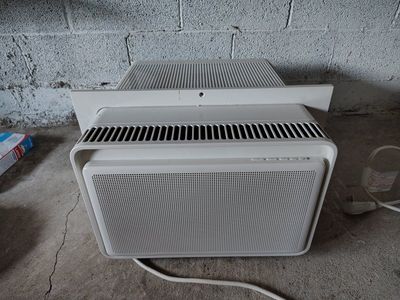Windmill AC Unit with Filter and Installation Kit - Model: M1WAC