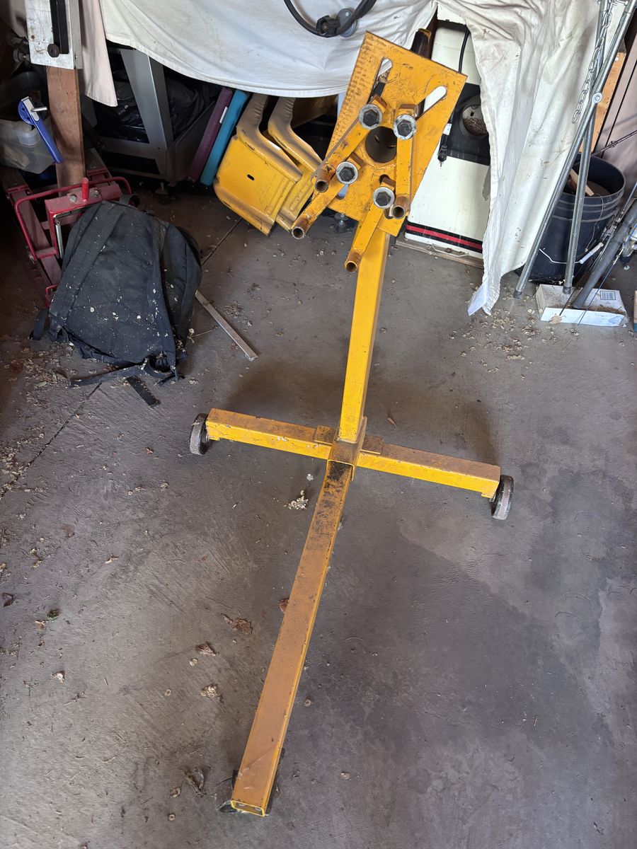 750 lb Wilmar Engine Stand
