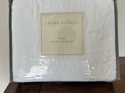 NIP Laura Ashley Twin Duvet/sham Set Rowland