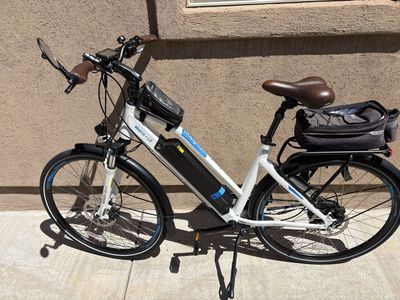 Magnum Metro + LS 700c e-bike