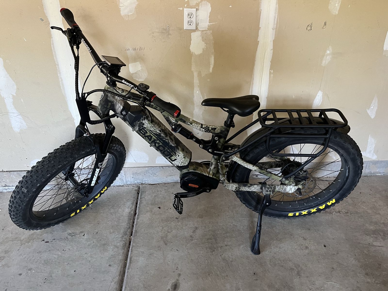 Bakcou Storm G2 17” 25 AH 34 miles