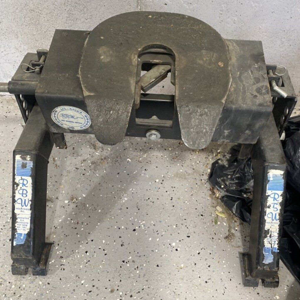 5th Wheel Trailer Hitch.