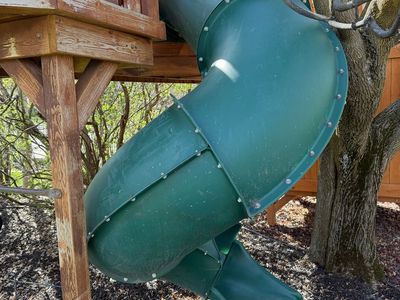 Heavy-Duty Green Spiral Tube Slide for Treehouse or Playset, Durable Plastic Construction
