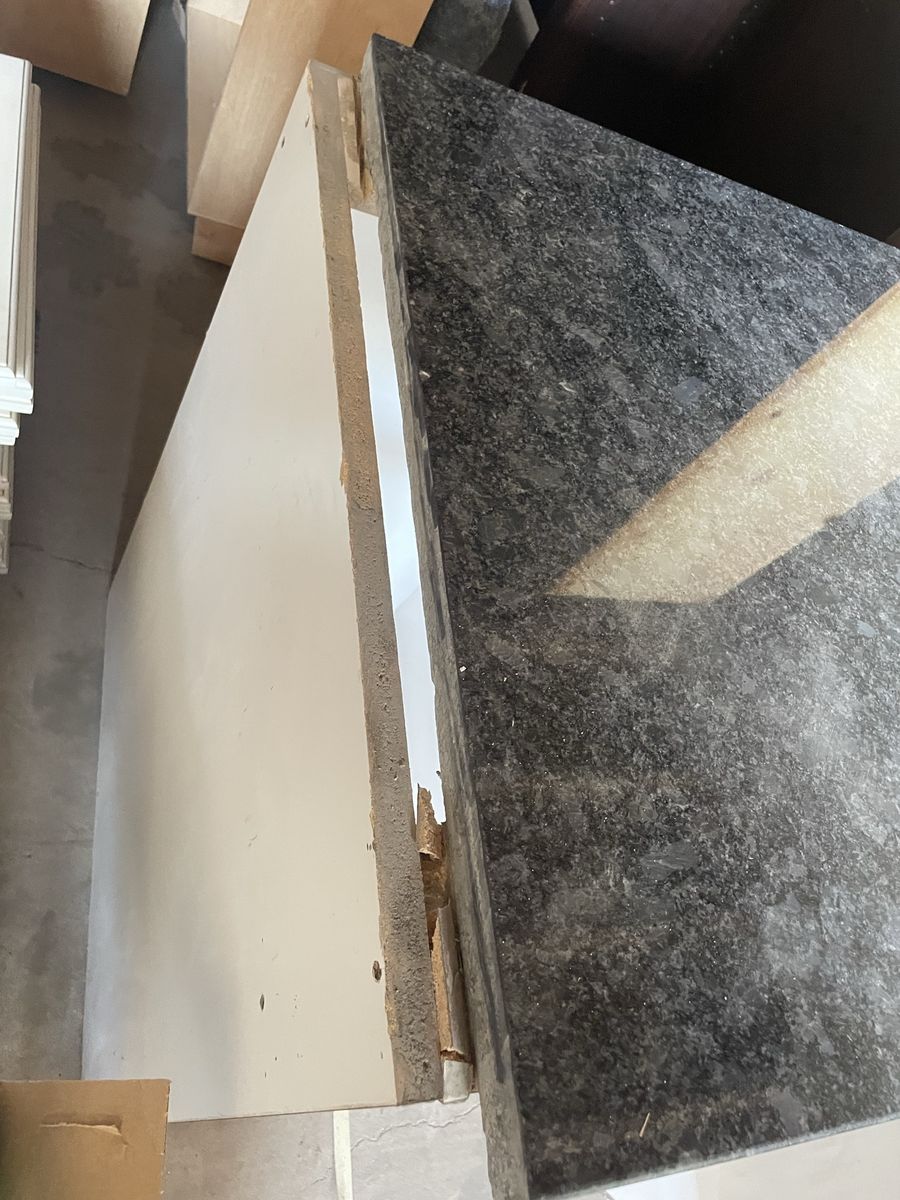 Main image 3
